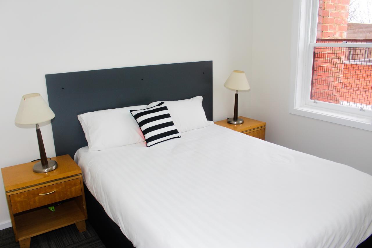 בנדיגו Crown Cbd Motel - City Location מראה חיצוני תמונה
