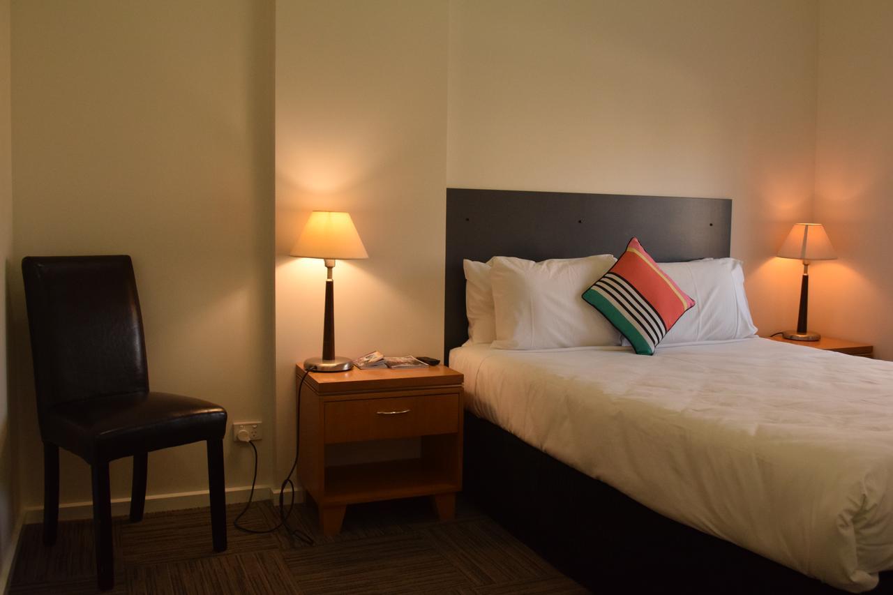 בנדיגו Crown Cbd Motel - City Location מראה חיצוני תמונה